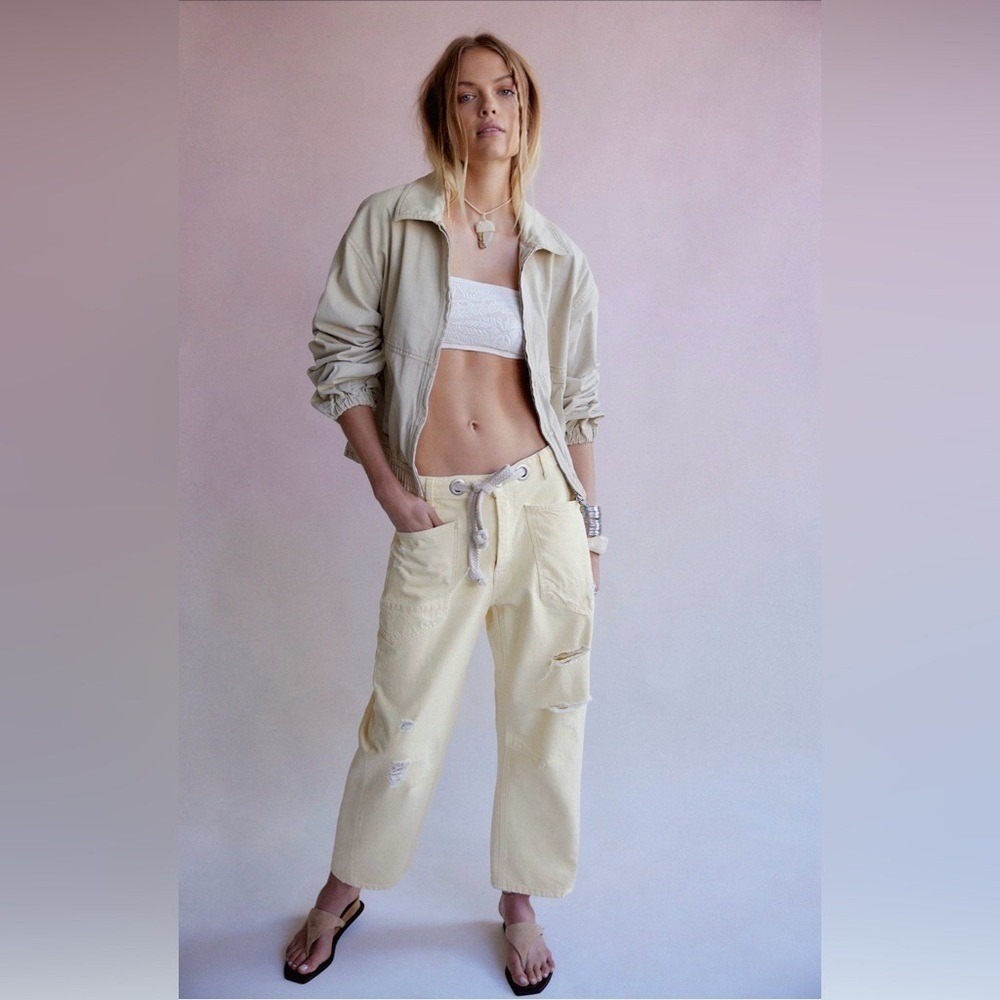 Free People Distressed Yellow Lemon Icing Y2K Moxie Barrel Jeans Size 31 NWT - Picture 2 of 5